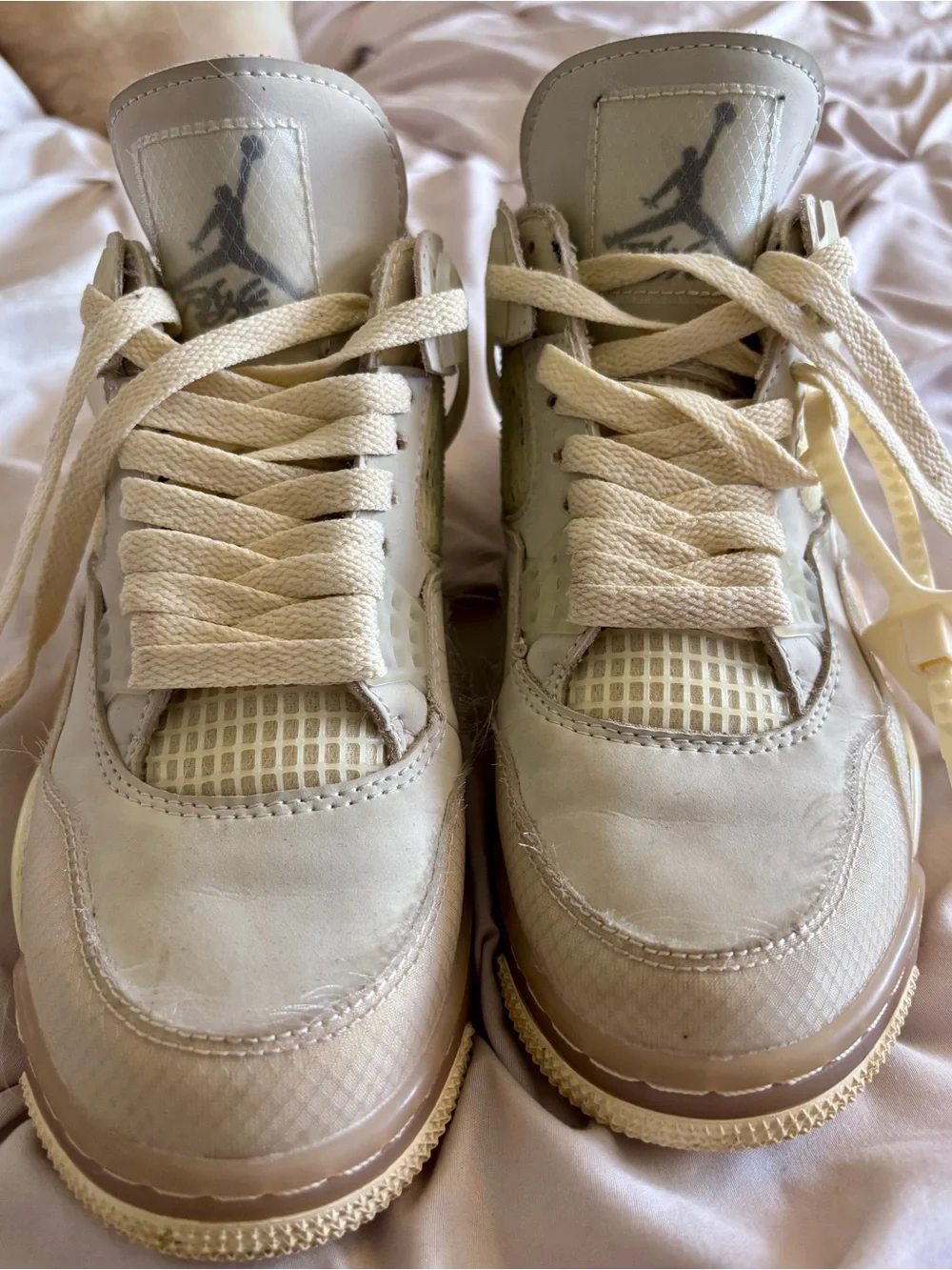Jordan Men's Cream/Tan Retro Basketball Sneakers